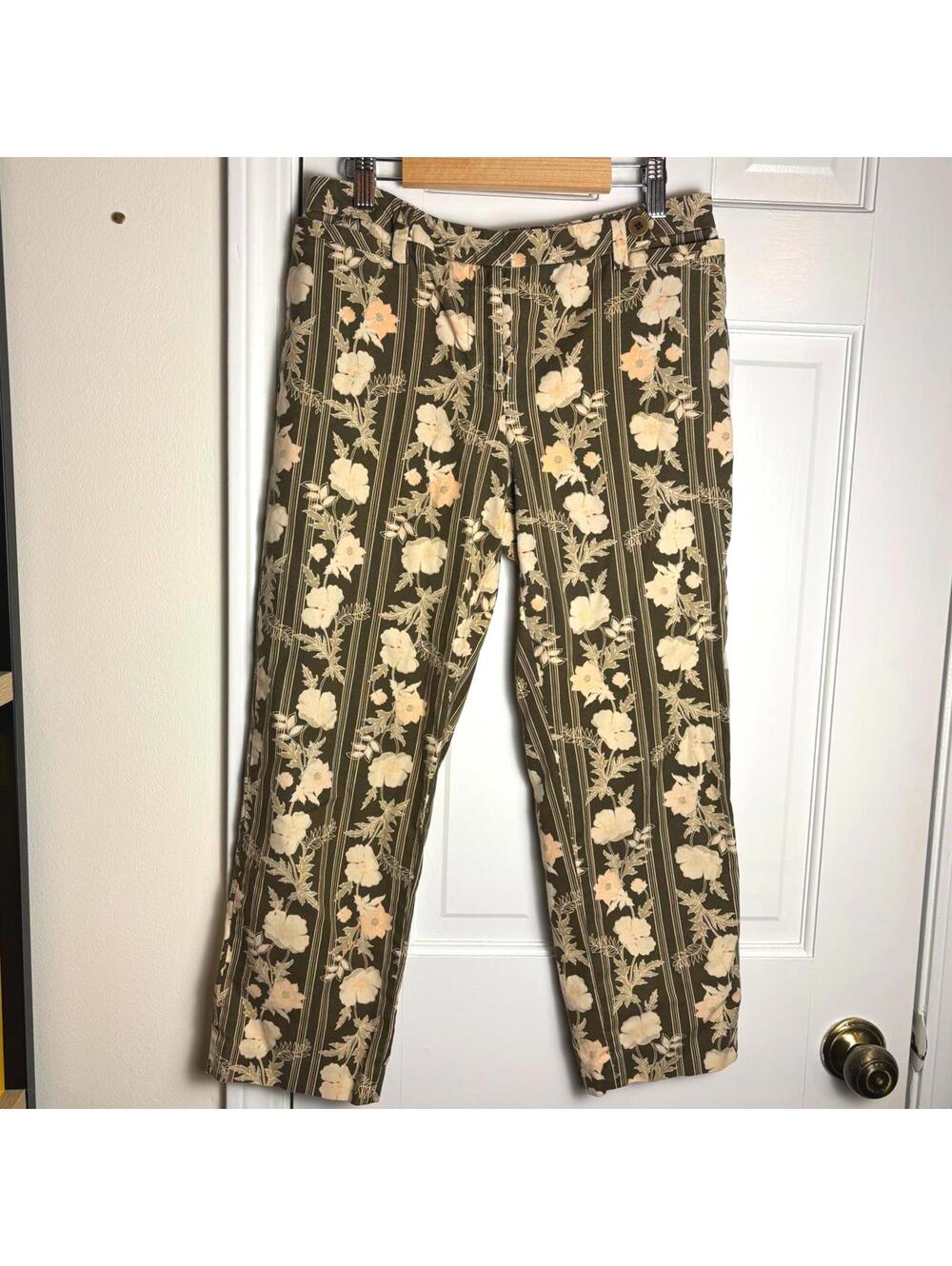 y2k Loft Green Floral Low Rise Capris